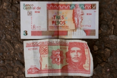 Kuba hat zwei offizielle Währungen: CUC (oben) für Touristen und CUP (unten) für Kubaner.