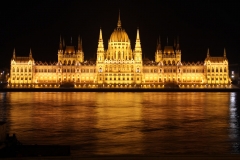 Parlament-bei-Nacht-Budapest4