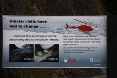 Auf den Gletscher kommt man nur noch per Hubschrauber.