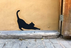 Valencia-Streetart-Julia-Lool-Katze-streckt-sich