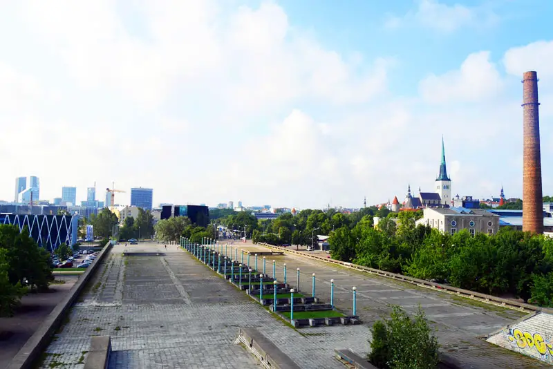 Tallinn-Aussicht-Hafen-Lieschenradieschen-Reist