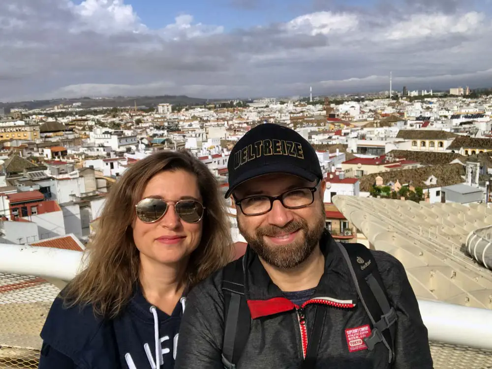 Claudia und Dominik von weltreize auf dem Metropol Parasol in Sevilla