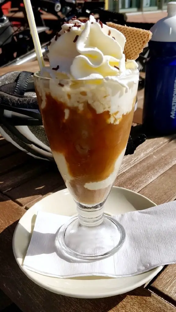 Eiskaffee bei Schöllkopf