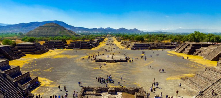 Ruinenstadt Teotihuacan bei México City