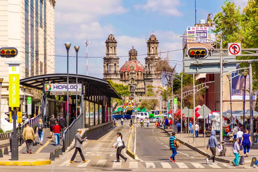 Zocalo - zentraler Platz im historischen Zentrum von Mexiko-Stadt