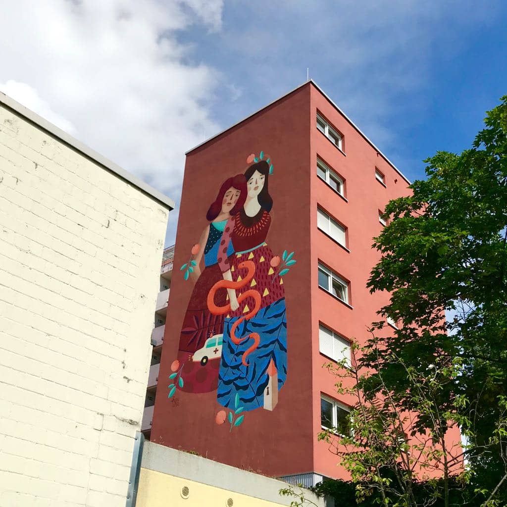 „Aeskulap“ von Frau Isa (2018), Standort: Cheliusstraße 1-3