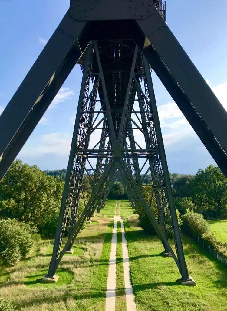 Blick in die Eisenbahnhochbrücke Rendsburg