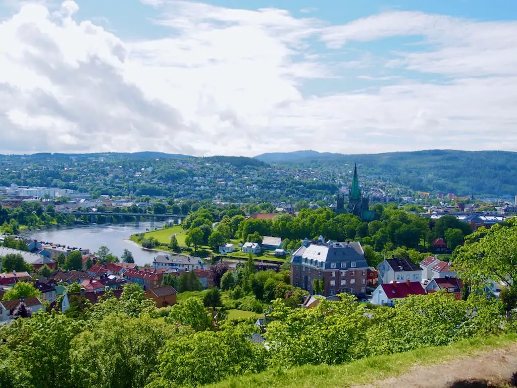 Blick auf Trondheim von dem Festungshügel