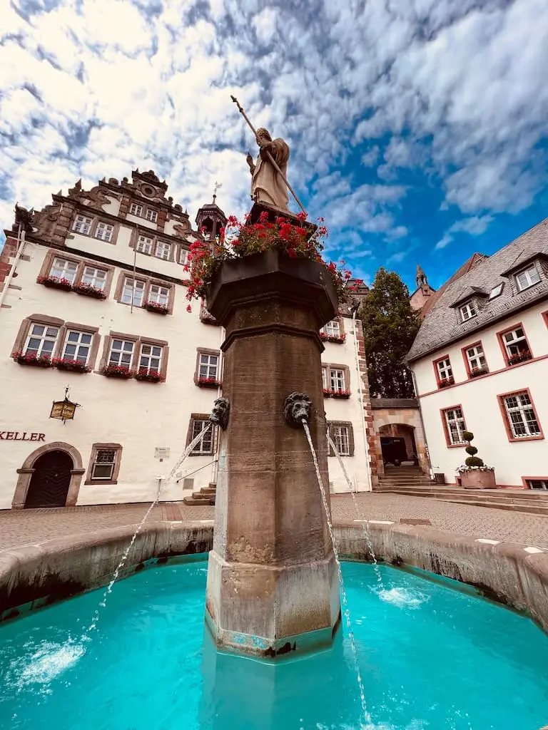 Lullusbrunnen vorm Alten Rathaus in Bad Hersfeld