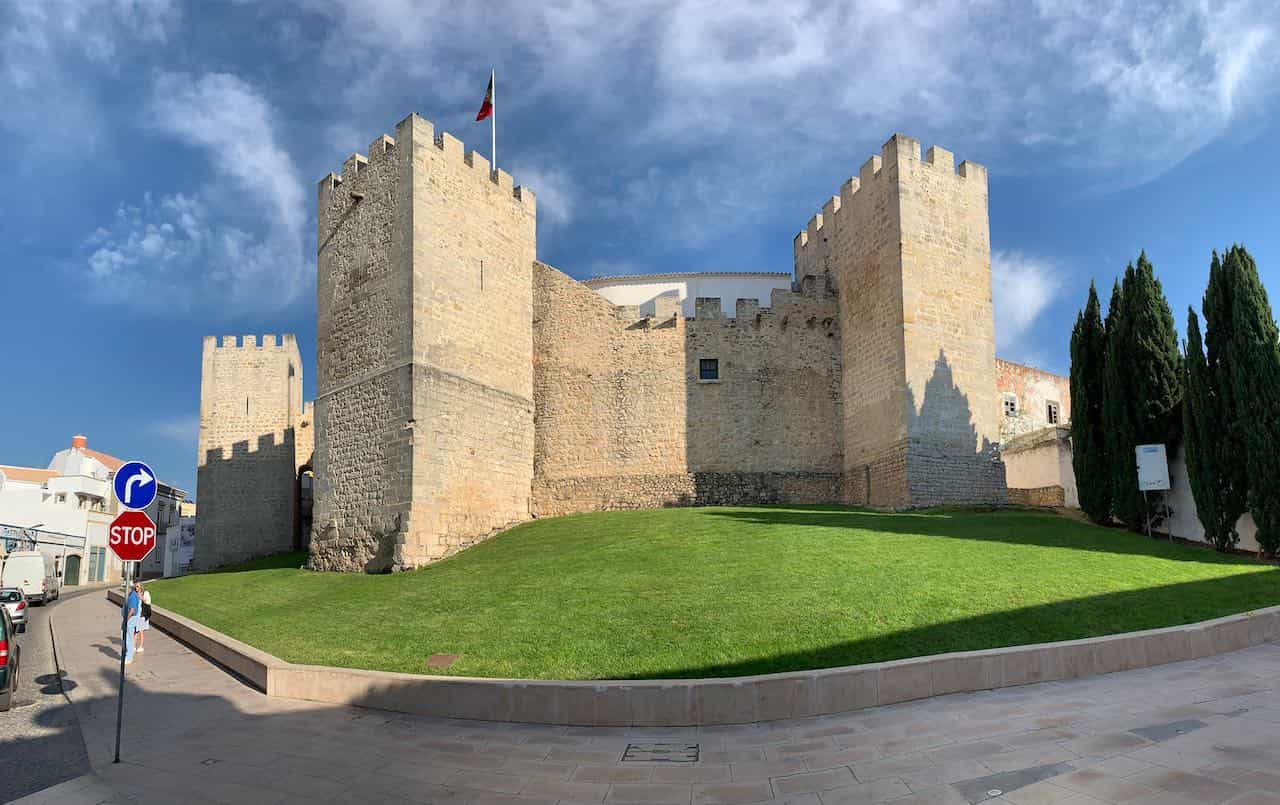 Das Castelo ist eines der Wahrzeichen von Loulé.