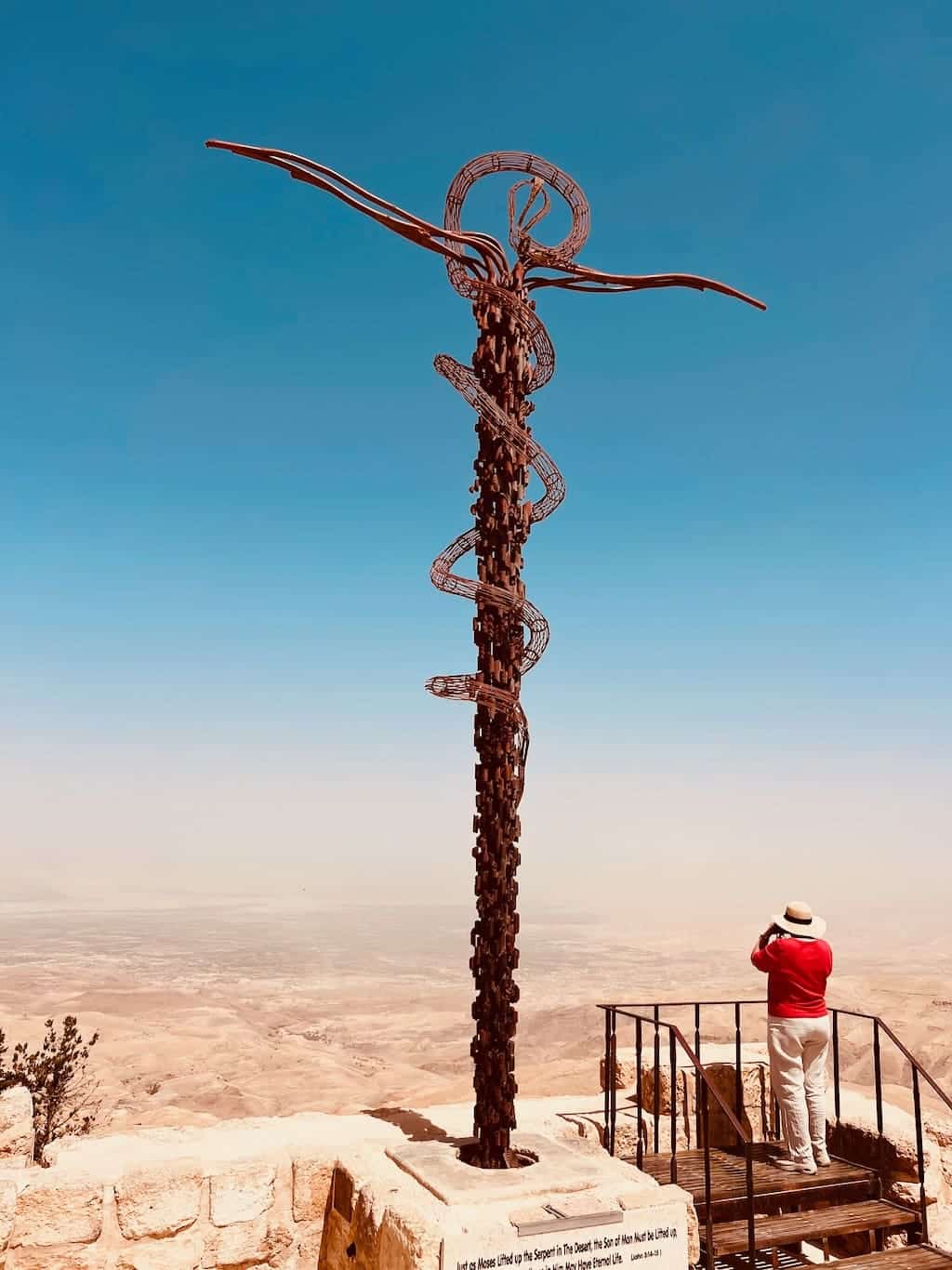 Kreuz auf dem Berg Nebo