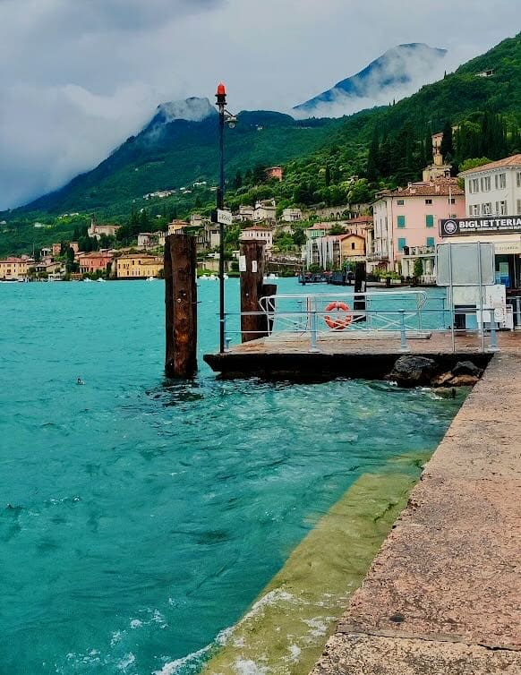 Uferpromenade von Gargnano am Gardasee